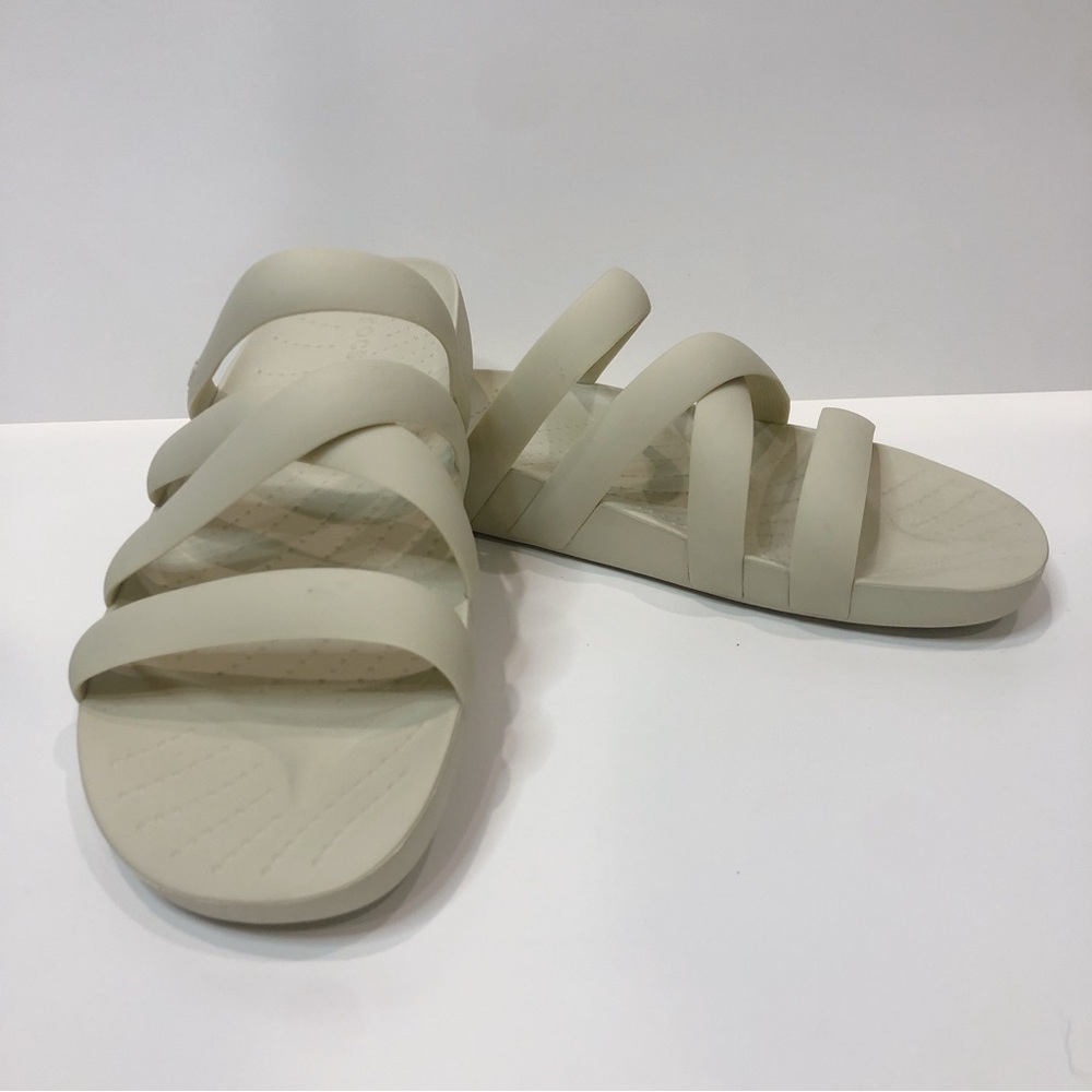 NWOT Crocs Women's Shoe